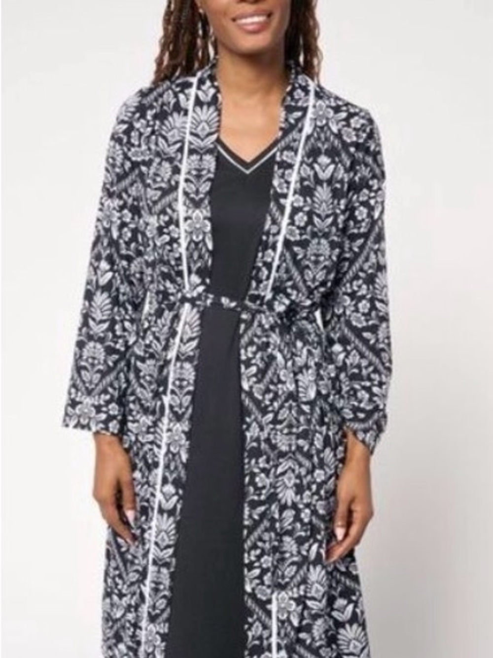 Midnight by Carole Hochman Black and White Floral Long Robe